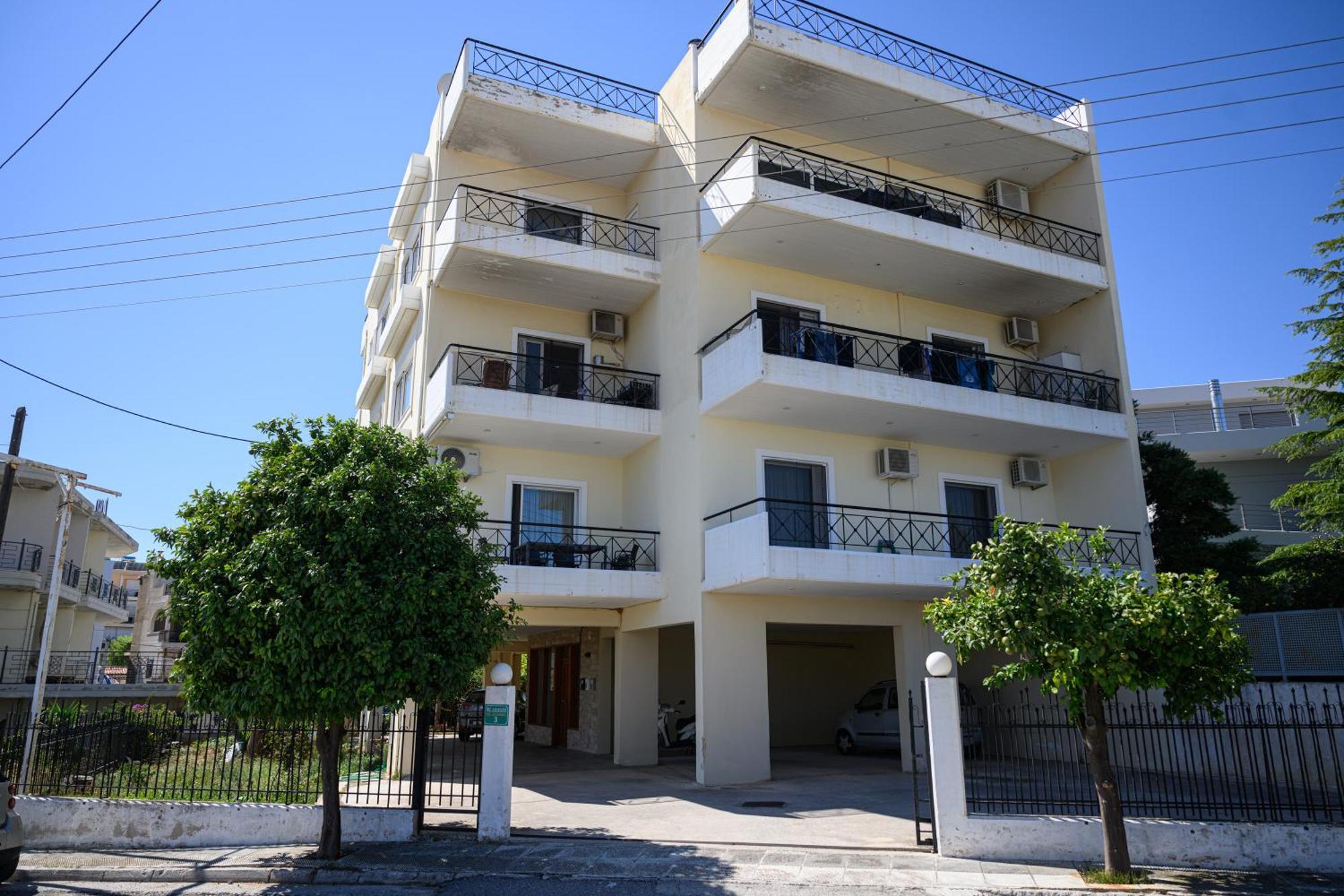Alexander Apartments Airport Szpáta Kültér fotó