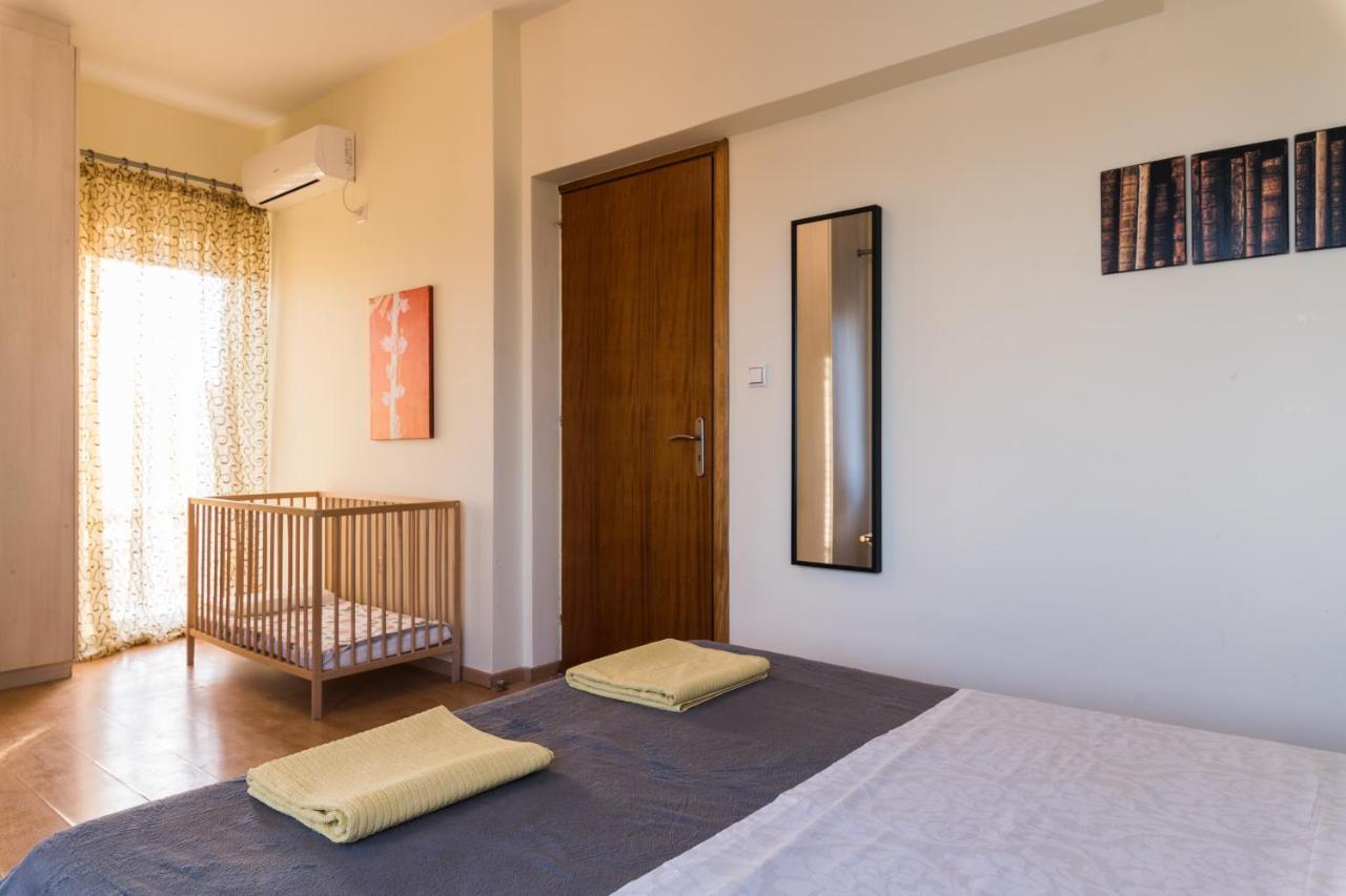 Alexander Apartments Airport Szpáta Kültér fotó